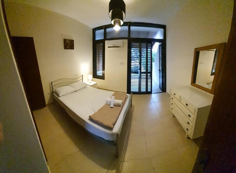 Lovely 2 Bedrooms In The Tourist Area In Paphos . Eksteriør bilde